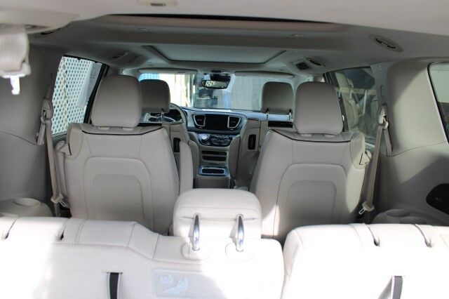 2018 Chrysler Pacifica Hybrid Limited Melbourne FL