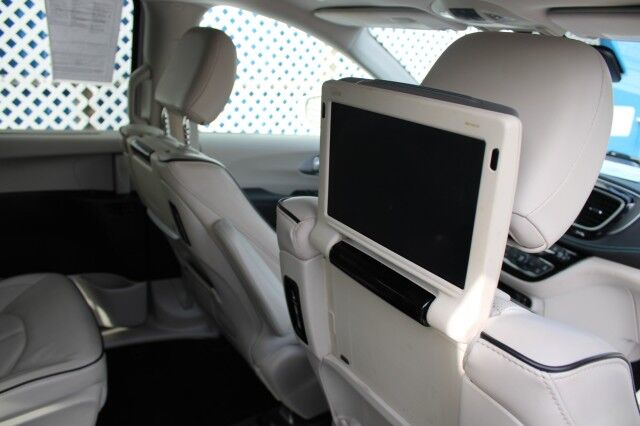 2018 Chrysler Pacifica Hybrid Limited Melbourne FL