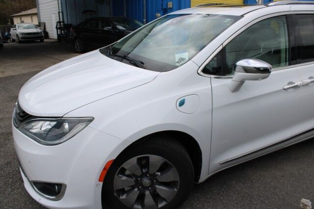 2018 Chrysler Pacifica Hybrid Limited