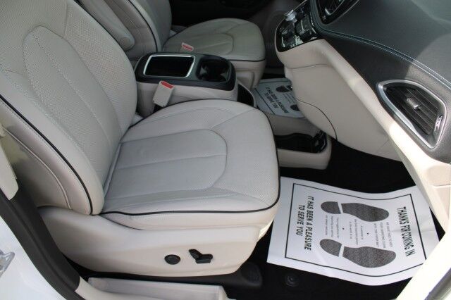 2018 Chrysler Pacifica Hybrid Limited Melbourne FL