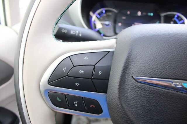 2018 Chrysler Pacifica Hybrid Limited Melbourne FL