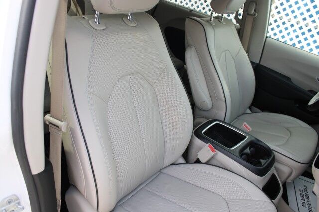 2018 Chrysler Pacifica Hybrid Limited Melbourne FL