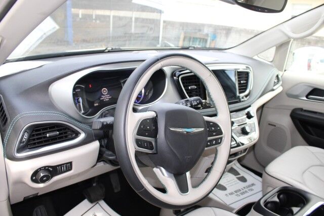 2018 Chrysler Pacifica Hybrid Limited Melbourne FL