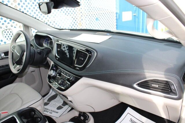 2018 Chrysler Pacifica Hybrid Limited Melbourne FL