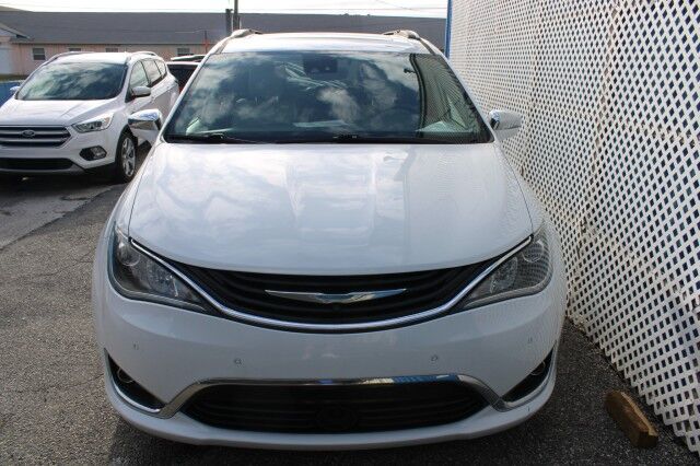 2018 Chrysler Pacifica Hybrid Limited Melbourne FL