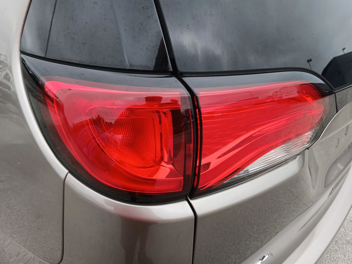 2018 Chrysler Pacifica Hybrid Limited Minivan 4D Maitland FL