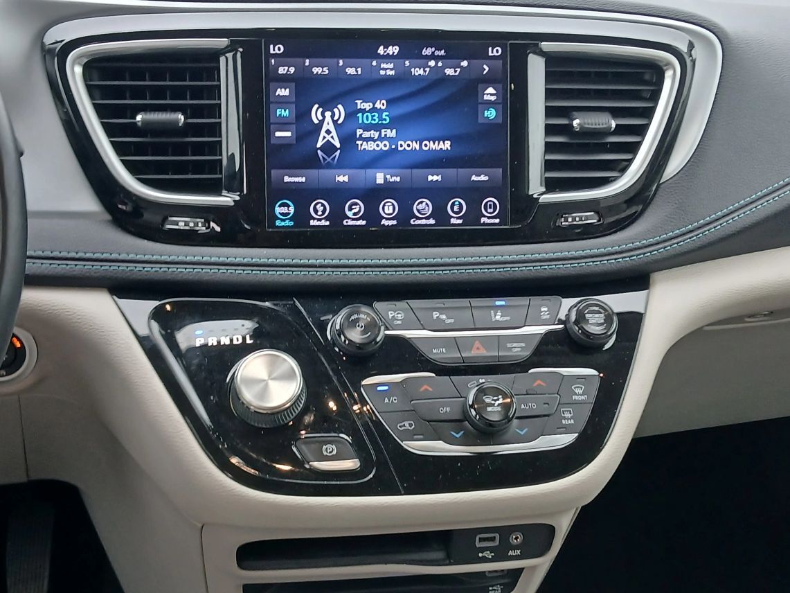 2018 Chrysler Pacifica Hybrid Limited Minivan 4D Maitland FL