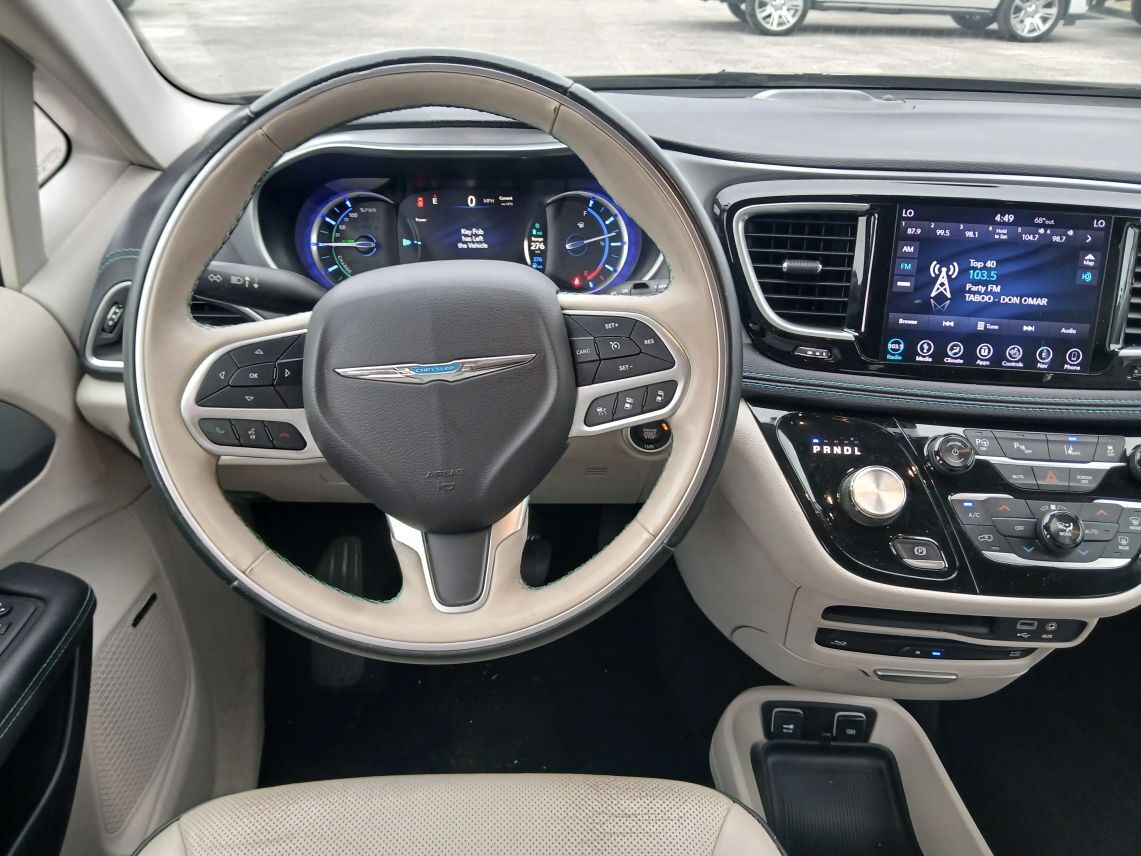 2018 Chrysler Pacifica Hybrid Limited Minivan 4D Maitland FL