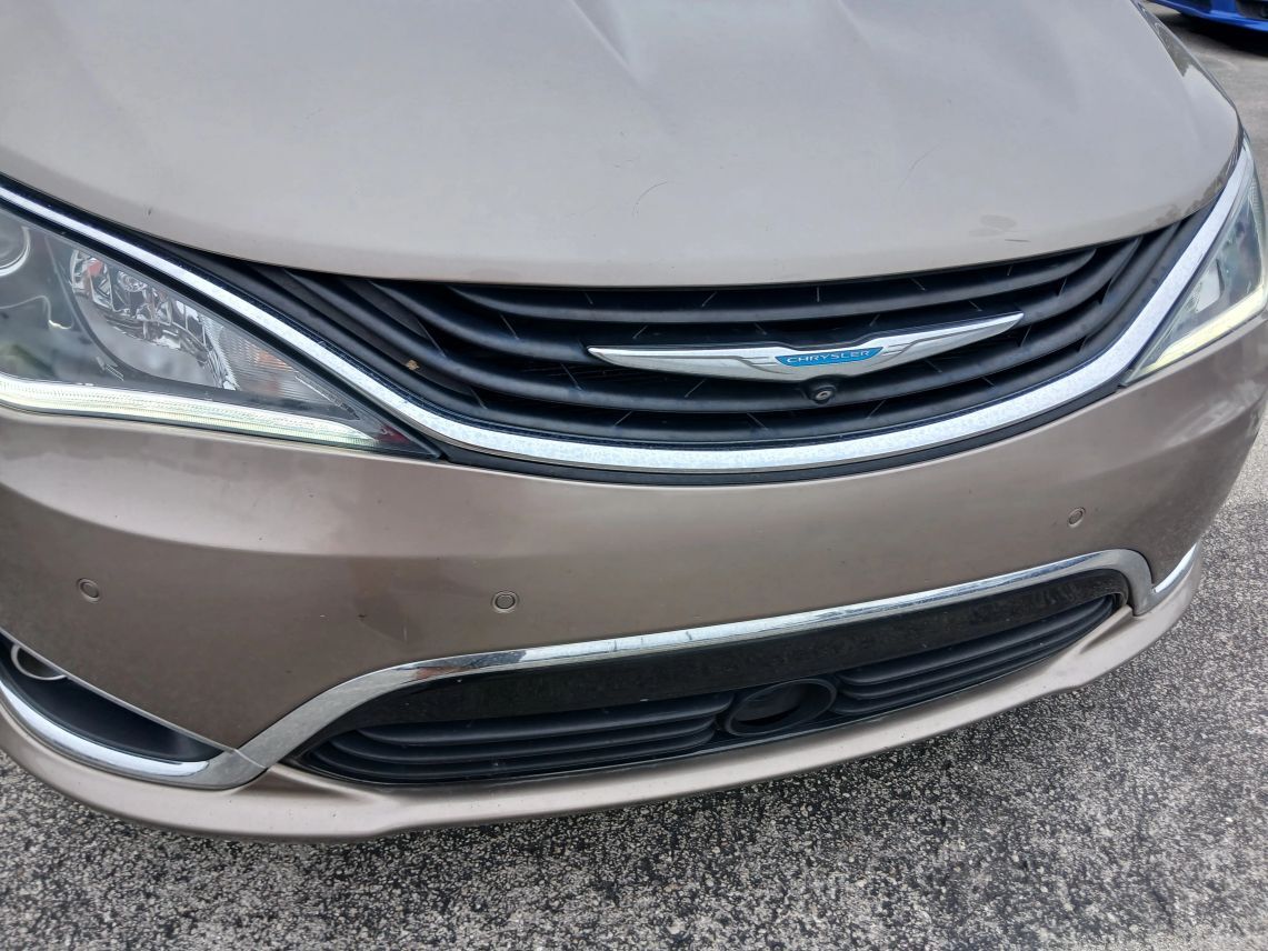 2018 Chrysler Pacifica Hybrid Limited Minivan 4D Maitland FL