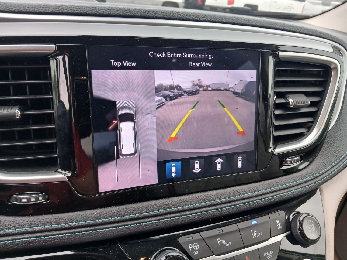 2018 Chrysler Pacifica Hybrid Limited Minivan 4D Maitland FL