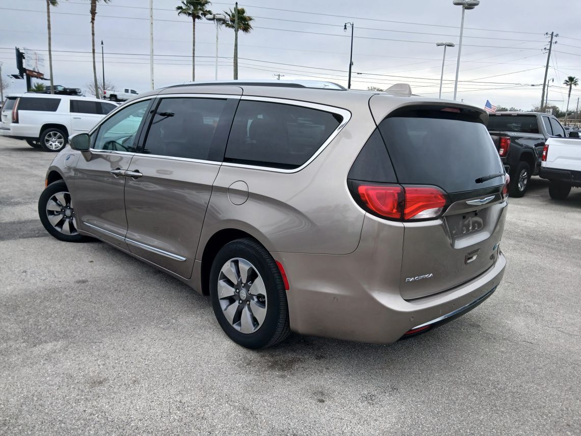 2018 Chrysler Pacifica Hybrid Limited Minivan 4D Maitland FL