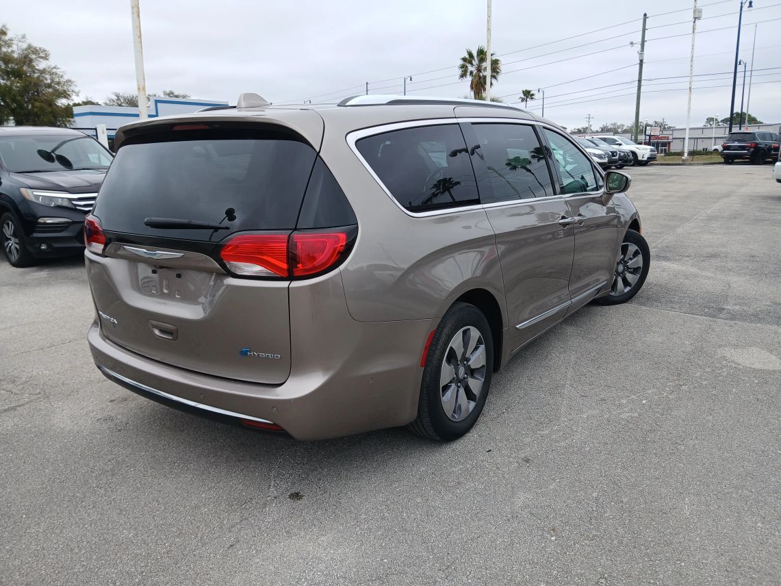 2018 Chrysler Pacifica Hybrid Limited Minivan 4D Maitland FL