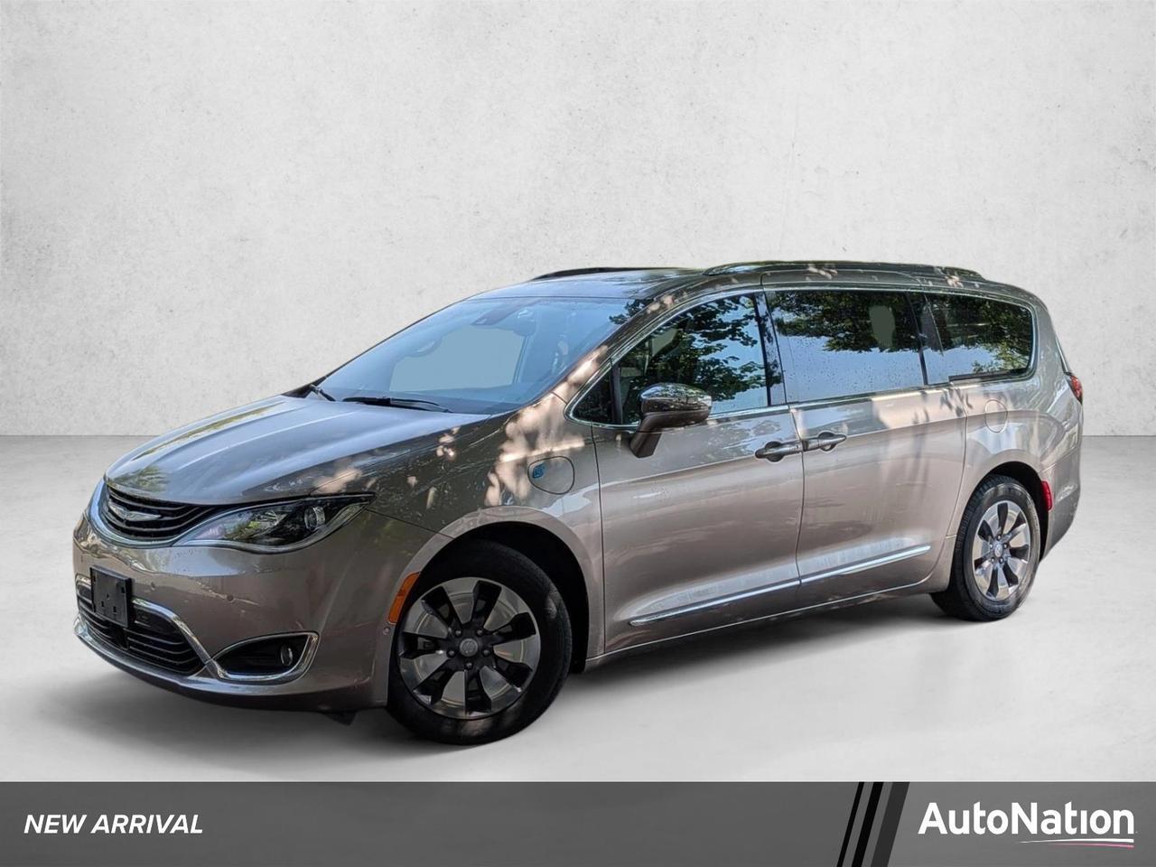2018 Chrysler Pacifica Hybrid Limited