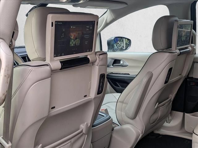 2018 Chrysler Pacifica Hybrid Limited Roseville CA