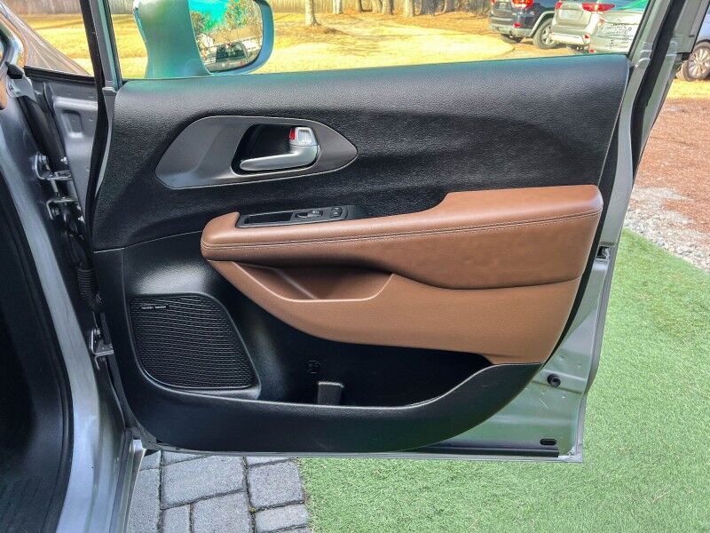 2018 Chrysler Pacifica Hybrid Limited Wilmington NC