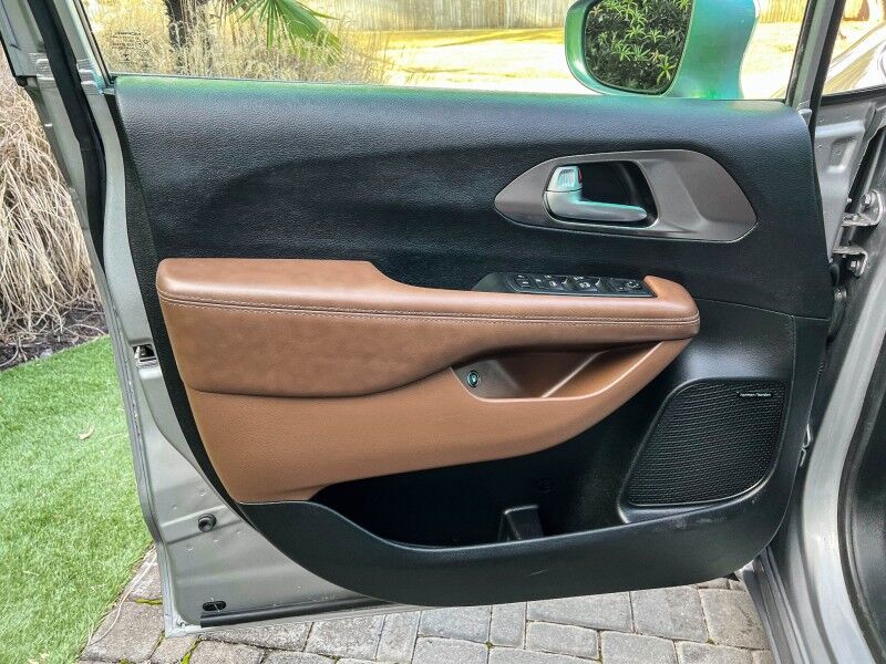 2018 Chrysler Pacifica Hybrid Limited Wilmington NC