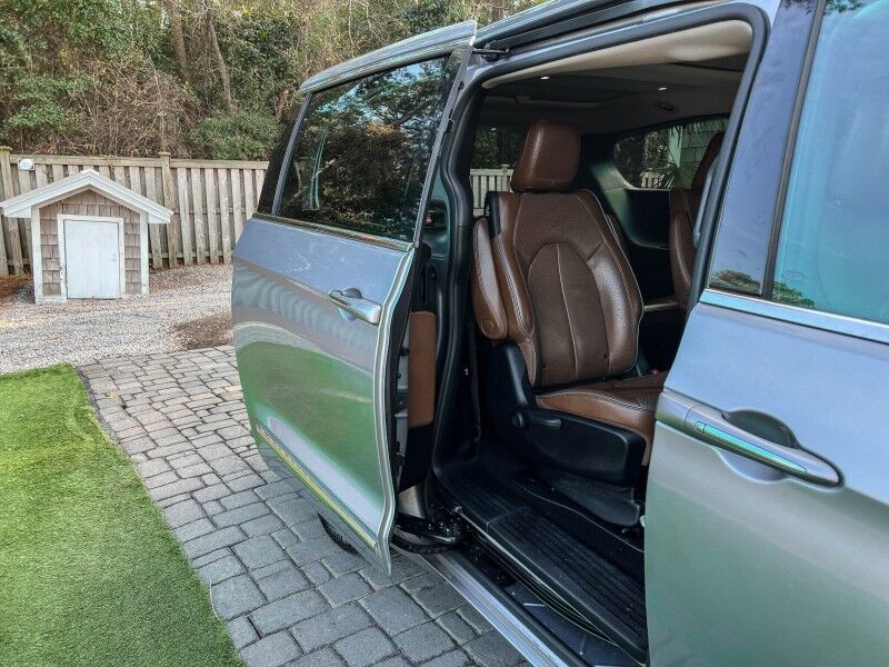 2018 Chrysler Pacifica Hybrid Limited Wilmington NC