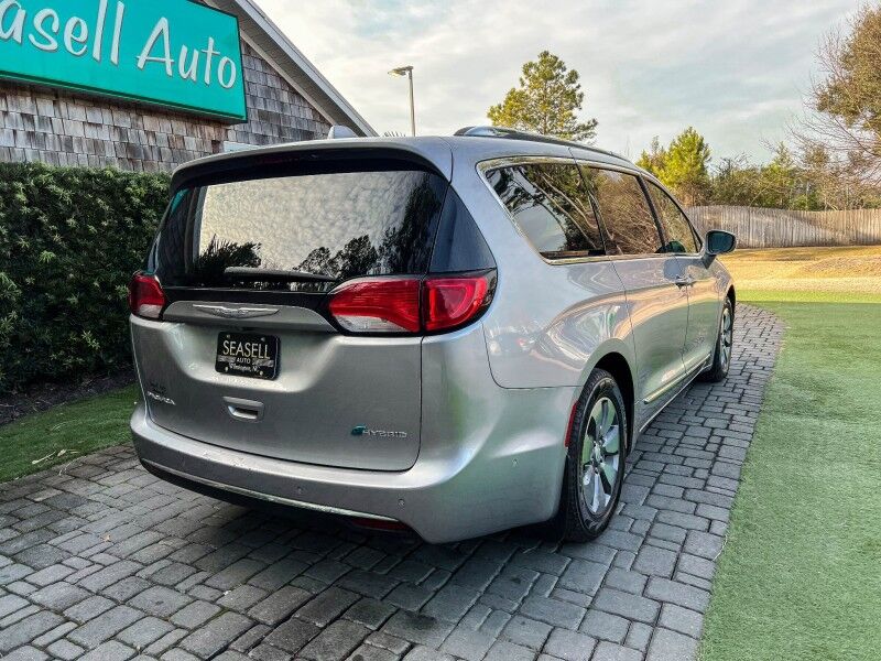2018 Chrysler Pacifica Hybrid Limited Wilmington NC