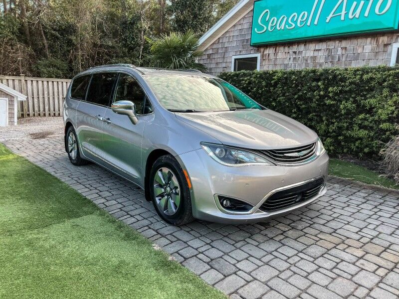 2018 Chrysler Pacifica Hybrid Limited