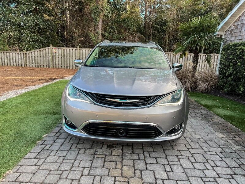 2018 Chrysler Pacifica Hybrid Limited