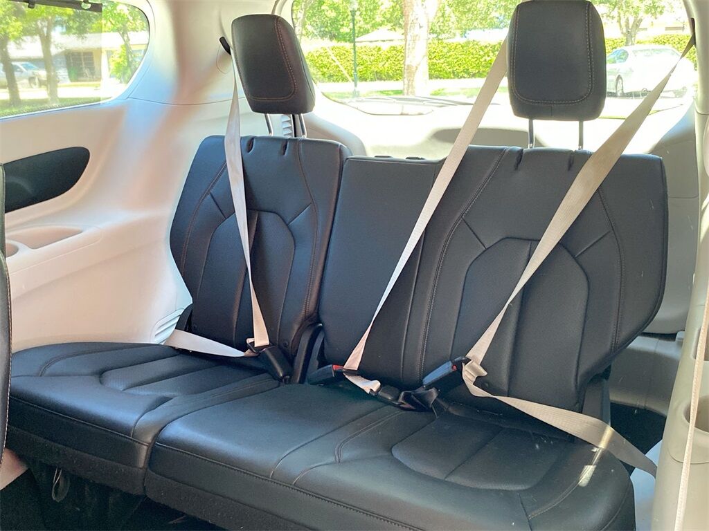 2018 Chrysler Pacifica Hybrid Touring L Miramar FL