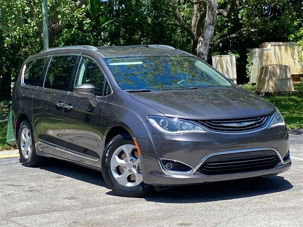 2018 Chrysler Pacifica Hybrid Touring L Miramar FL