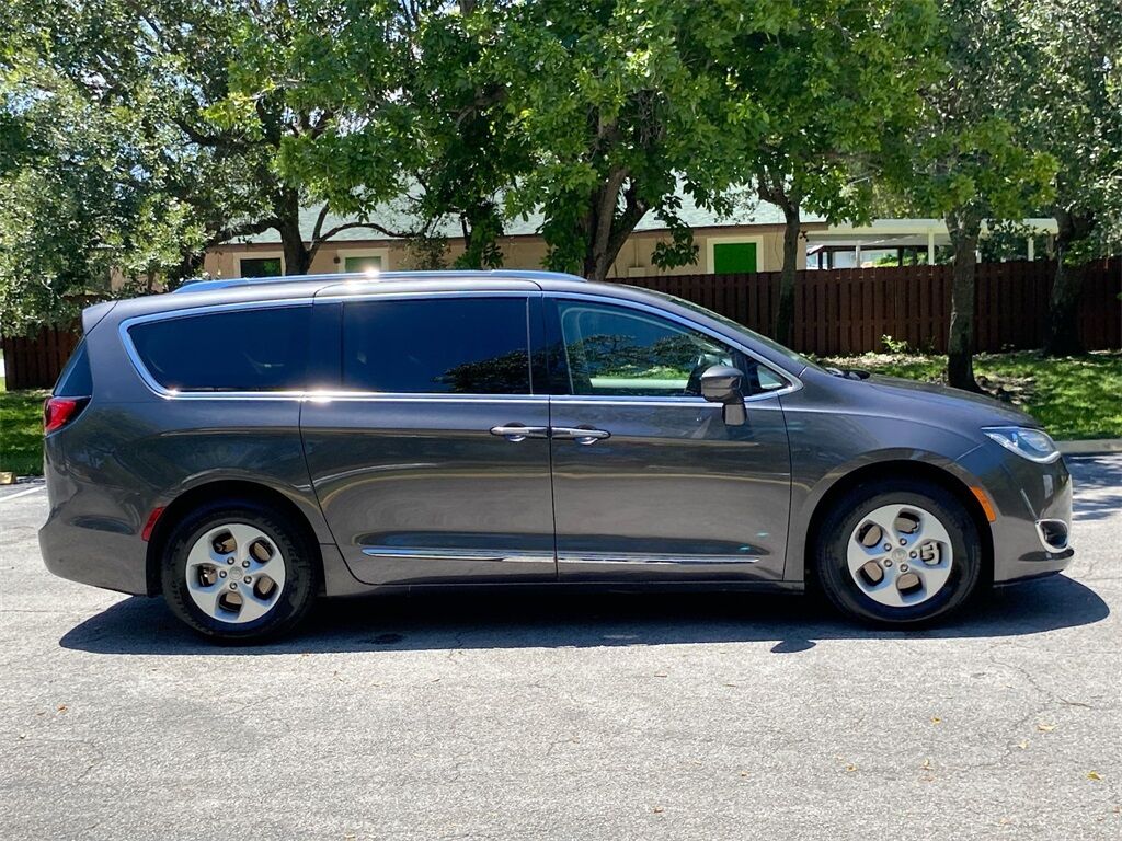 2018 Chrysler Pacifica Hybrid Touring L Miramar FL