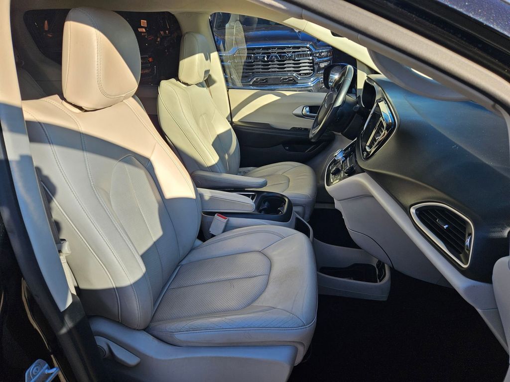 2018 Chrysler Pacifica Hybrid Touring L Gresham OR