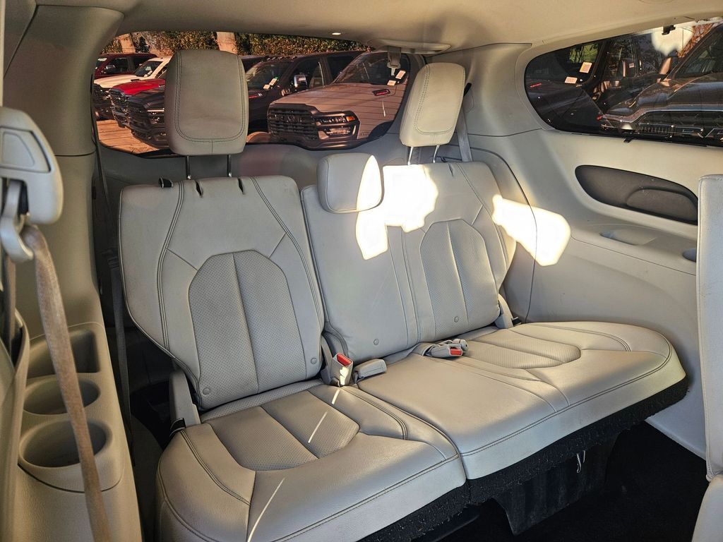 2018 Chrysler Pacifica Hybrid Touring L Gresham OR