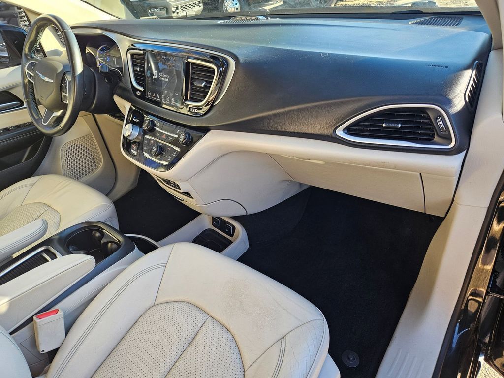 2018 Chrysler Pacifica Hybrid Touring L Gresham OR