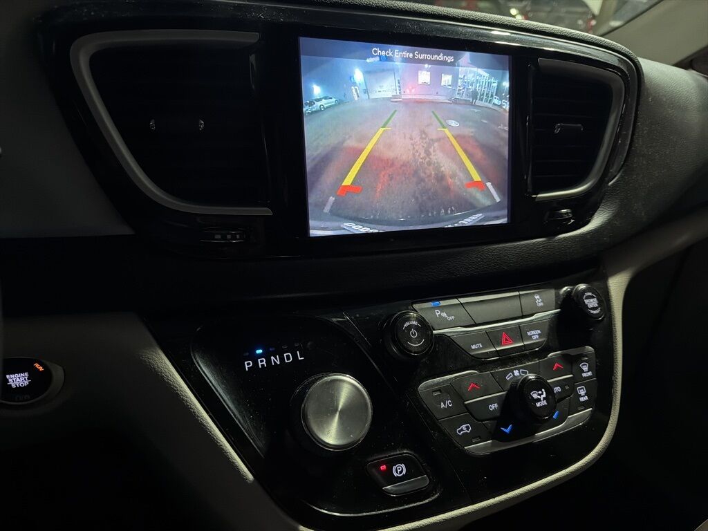 2018 Chrysler Pacifica Hybrid Touring L Gresham OR