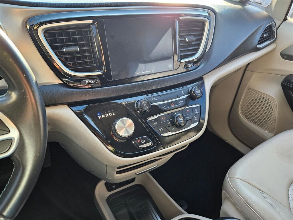 2018 Chrysler Pacifica Hybrid Touring L Gresham OR