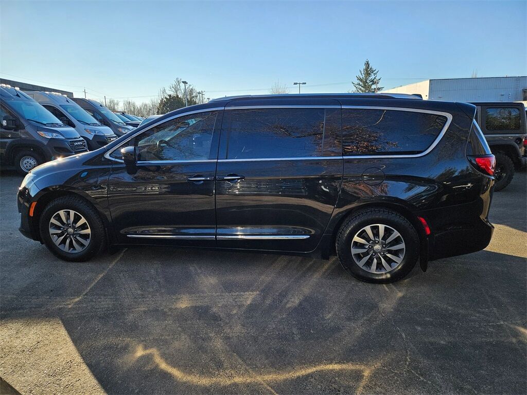 2018 Chrysler Pacifica Hybrid Touring L Gresham OR
