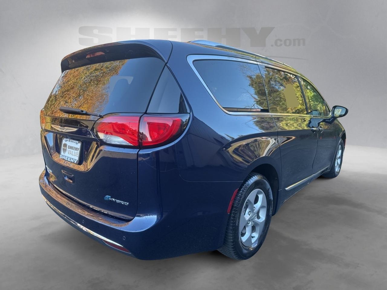 2018 Chrysler Pacifica Hybrid Touring L Warrenton VA