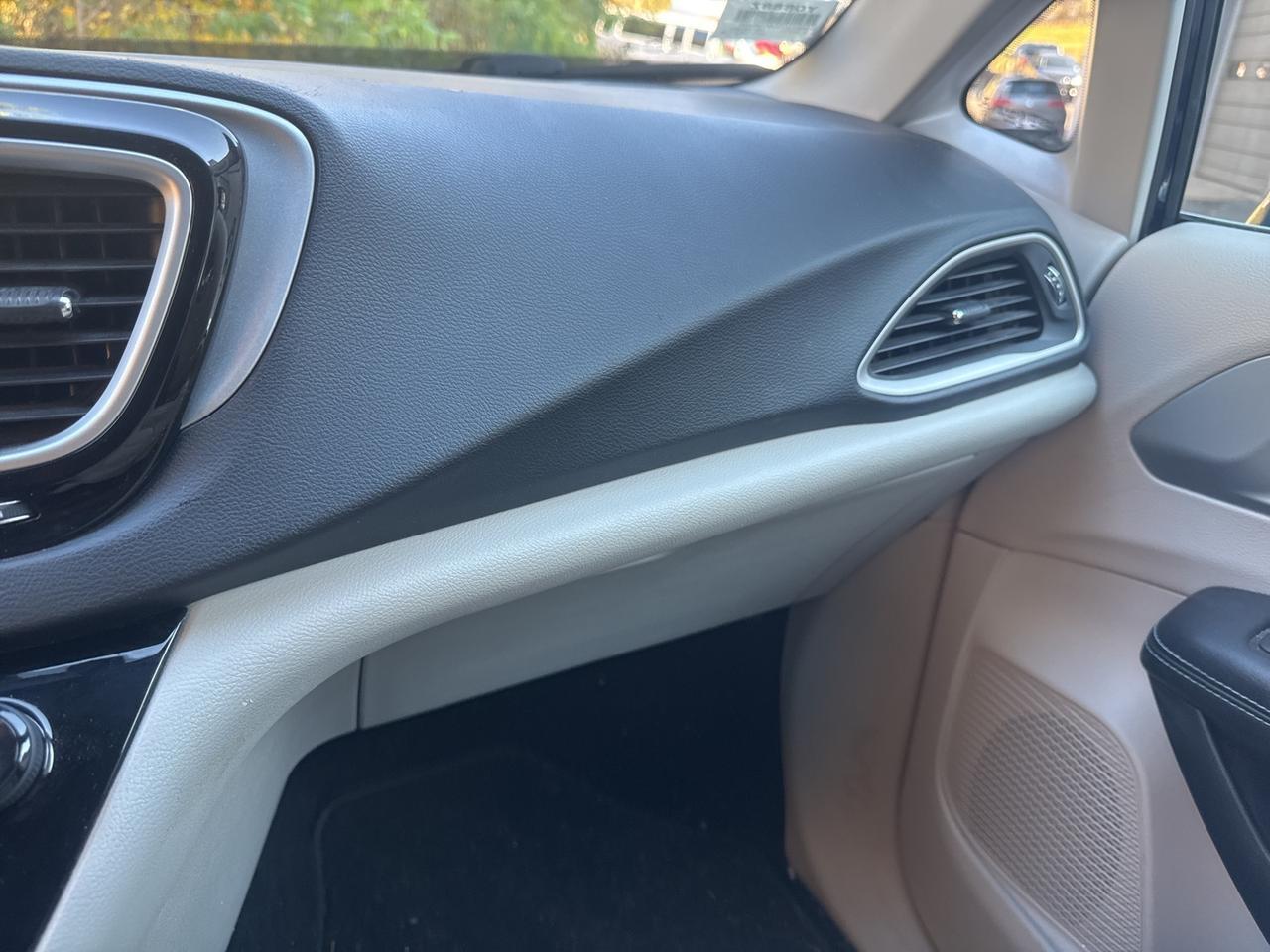 2018 Chrysler Pacifica Hybrid Touring L Warrenton VA