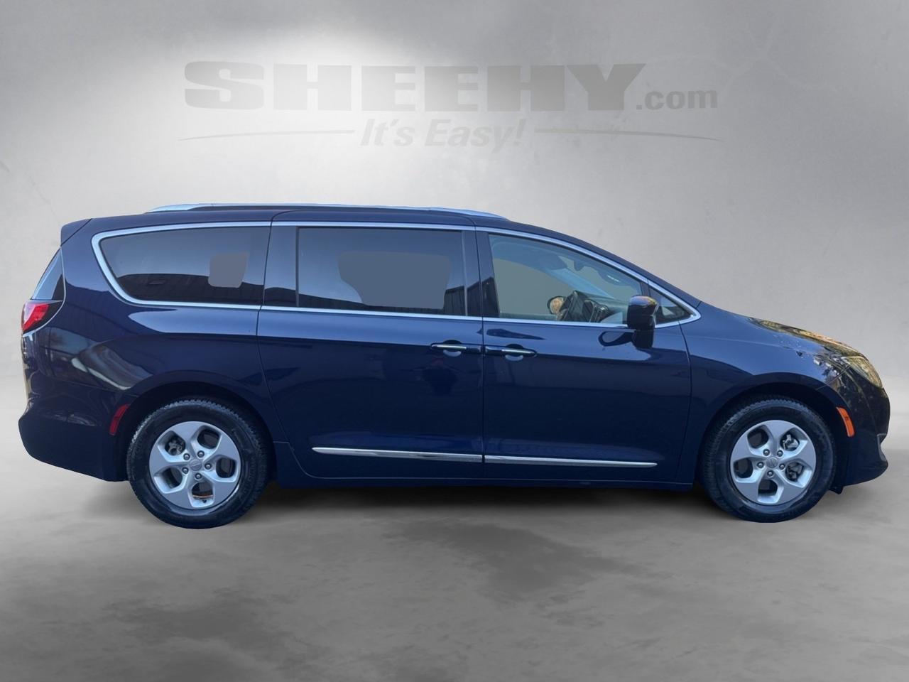 2018 Chrysler Pacifica Hybrid Touring L Warrenton VA