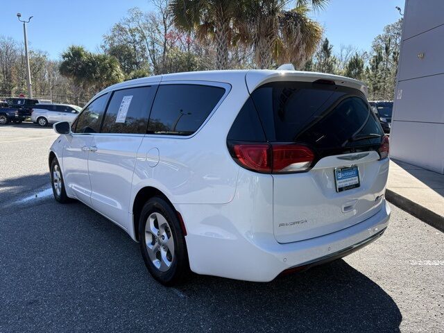 2018 Chrysler Pacifica Hybrid Touring Plus