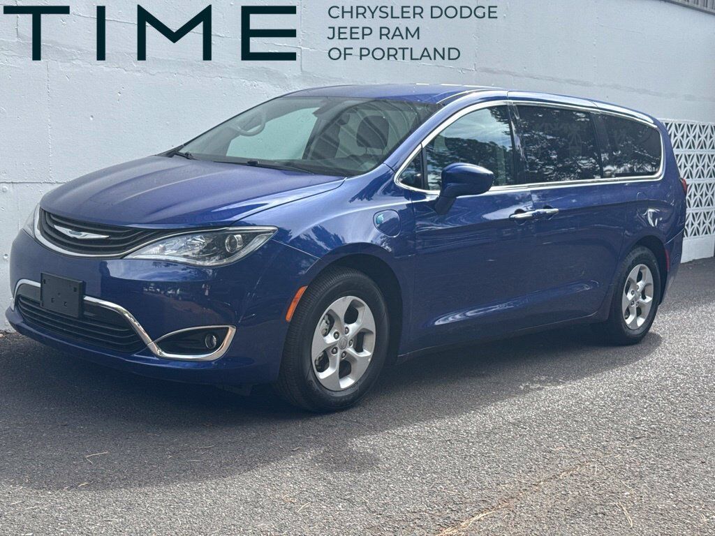 2018 Chrysler Pacifica Hybrid Touring Plus