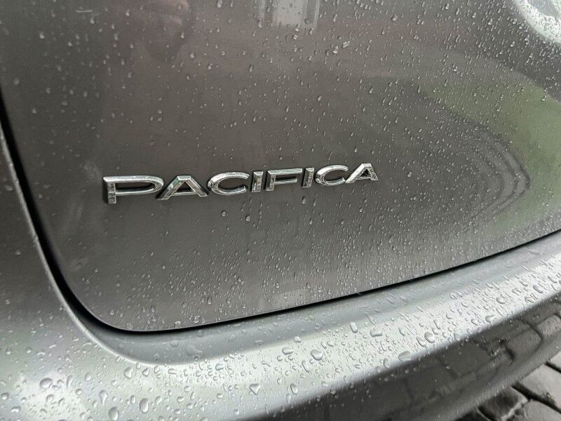 2018 Chrysler Pacifica L Wilmington NC