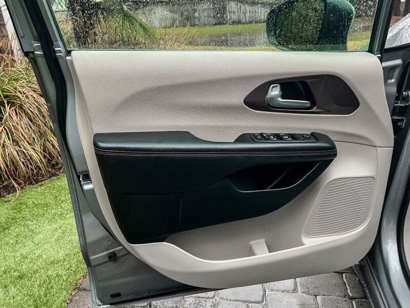 2018 Chrysler Pacifica L Wilmington NC