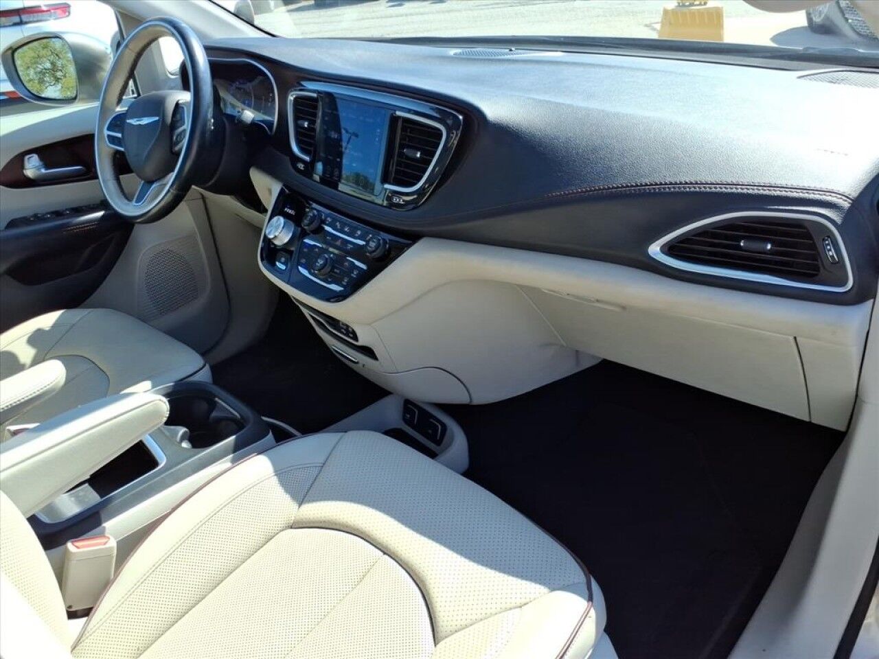 2018 Chrysler Pacifica Limited Uvalde TX