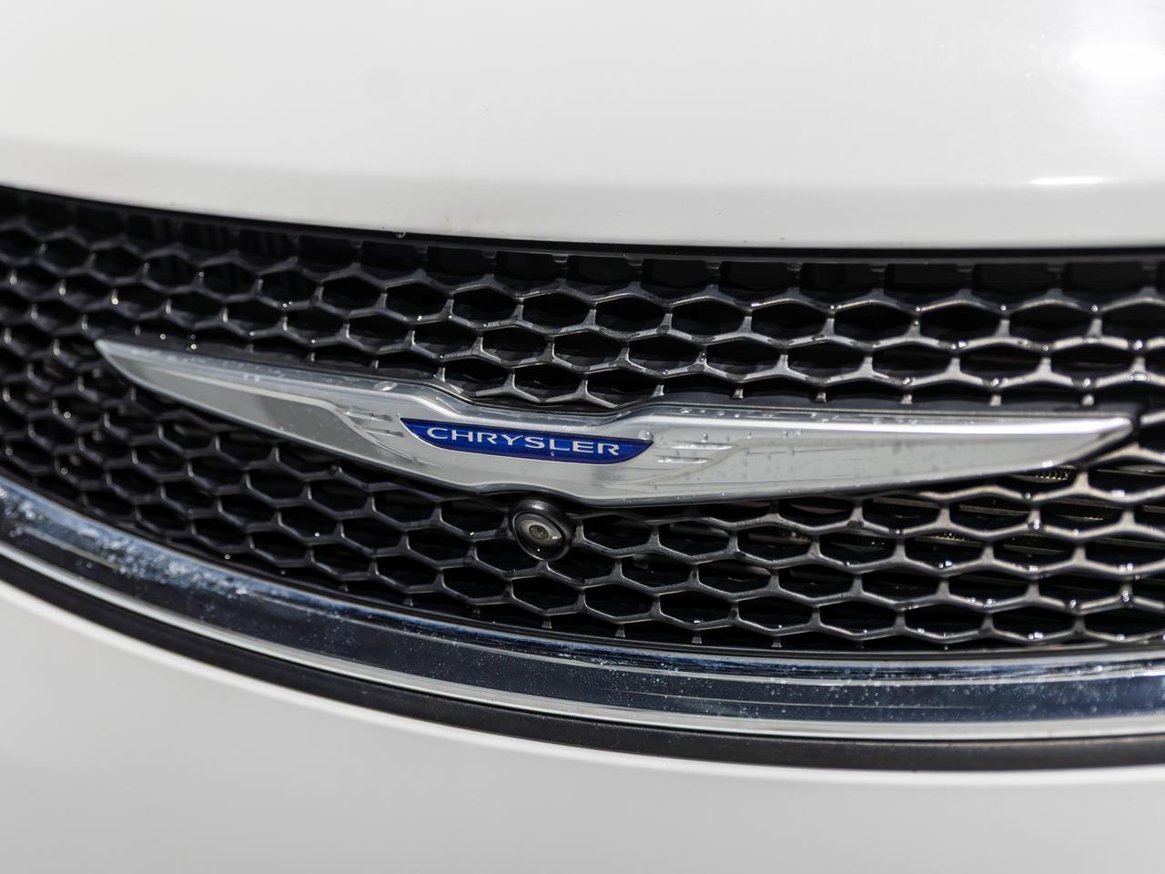 2018 Chrysler Pacifica Limited 7-Passenger NAV Cranberry PA