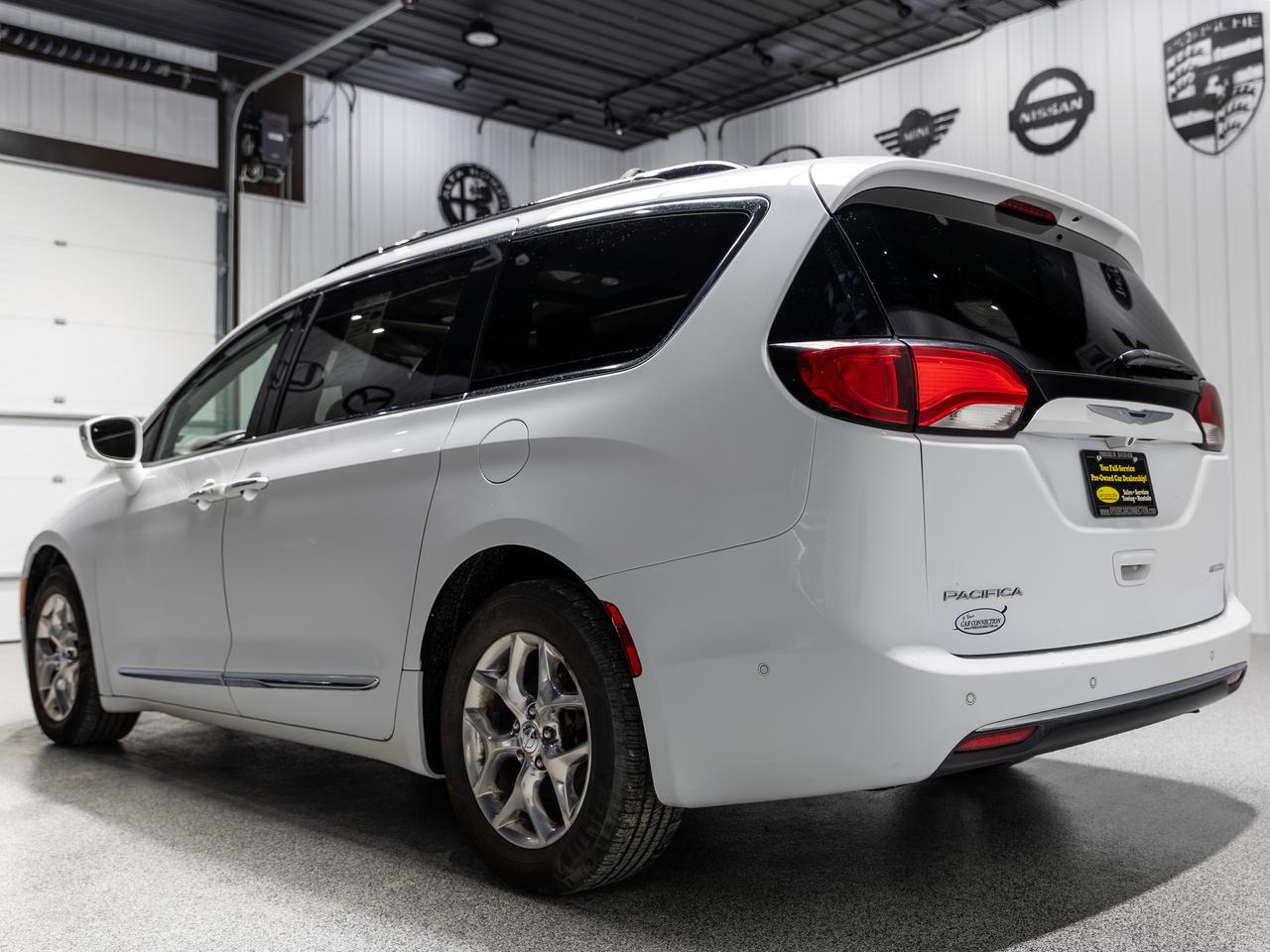 2018 Chrysler Pacifica Limited 7-Passenger NAV Cranberry PA