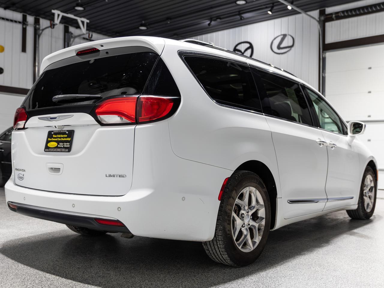 2018 Chrysler Pacifica Limited 7-Passenger NAV Cranberry PA