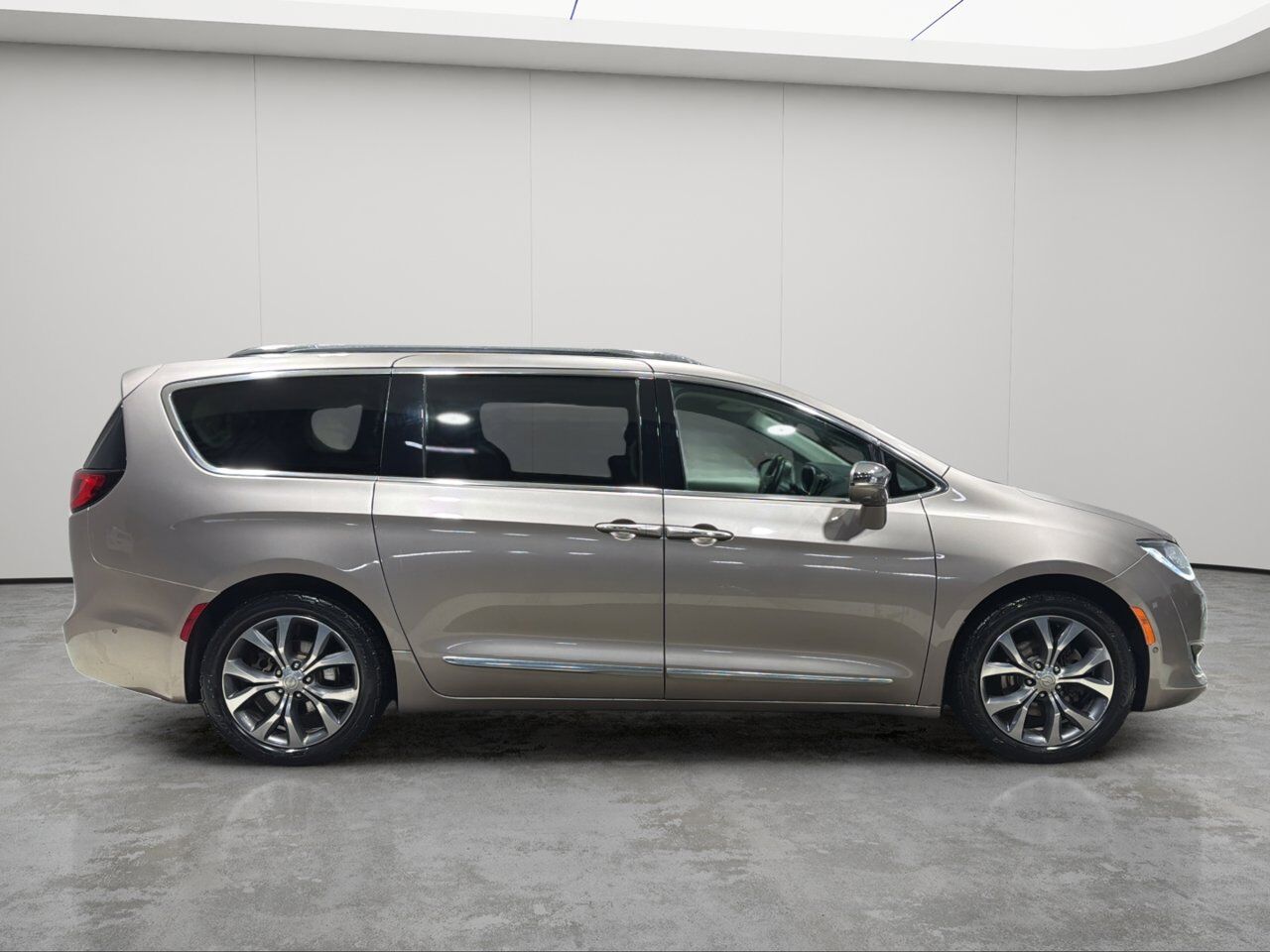 2018 Chrysler Pacifica Limited Sherwood Park AB