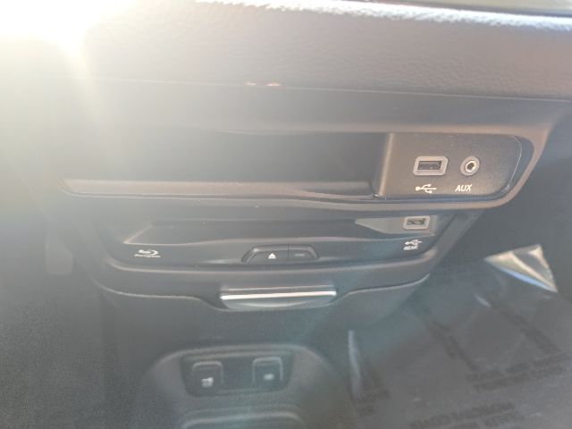 2018 Chrysler Pacifica Limited West Burlington IA