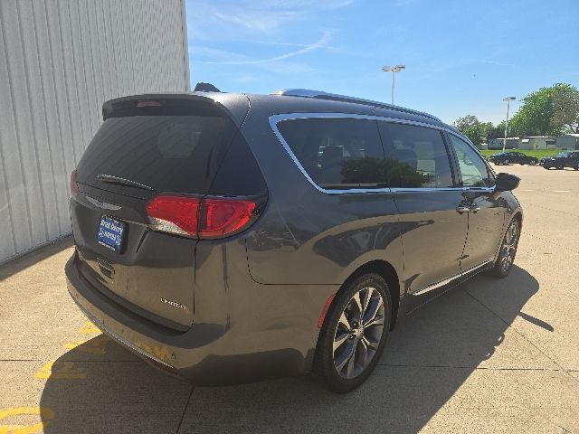 2018 Chrysler Pacifica Limited West Burlington IA