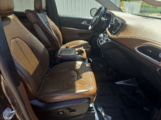 2018 Chrysler Pacifica Limited West Burlington IA