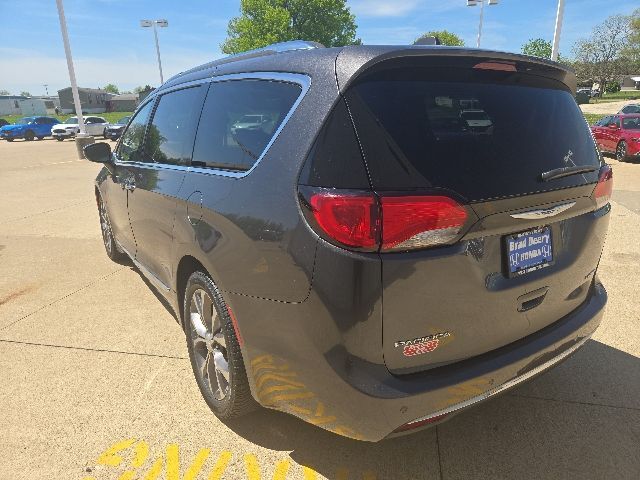 2018 Chrysler Pacifica Limited West Burlington IA