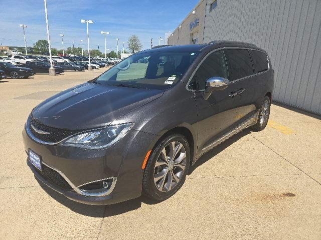2018 Chrysler Pacifica Limited West Burlington IA